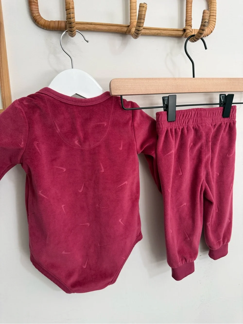 Nike - 6m velour matching set